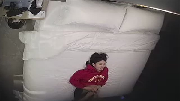 最新流出乐橙酒店摄像头偷拍情侣_